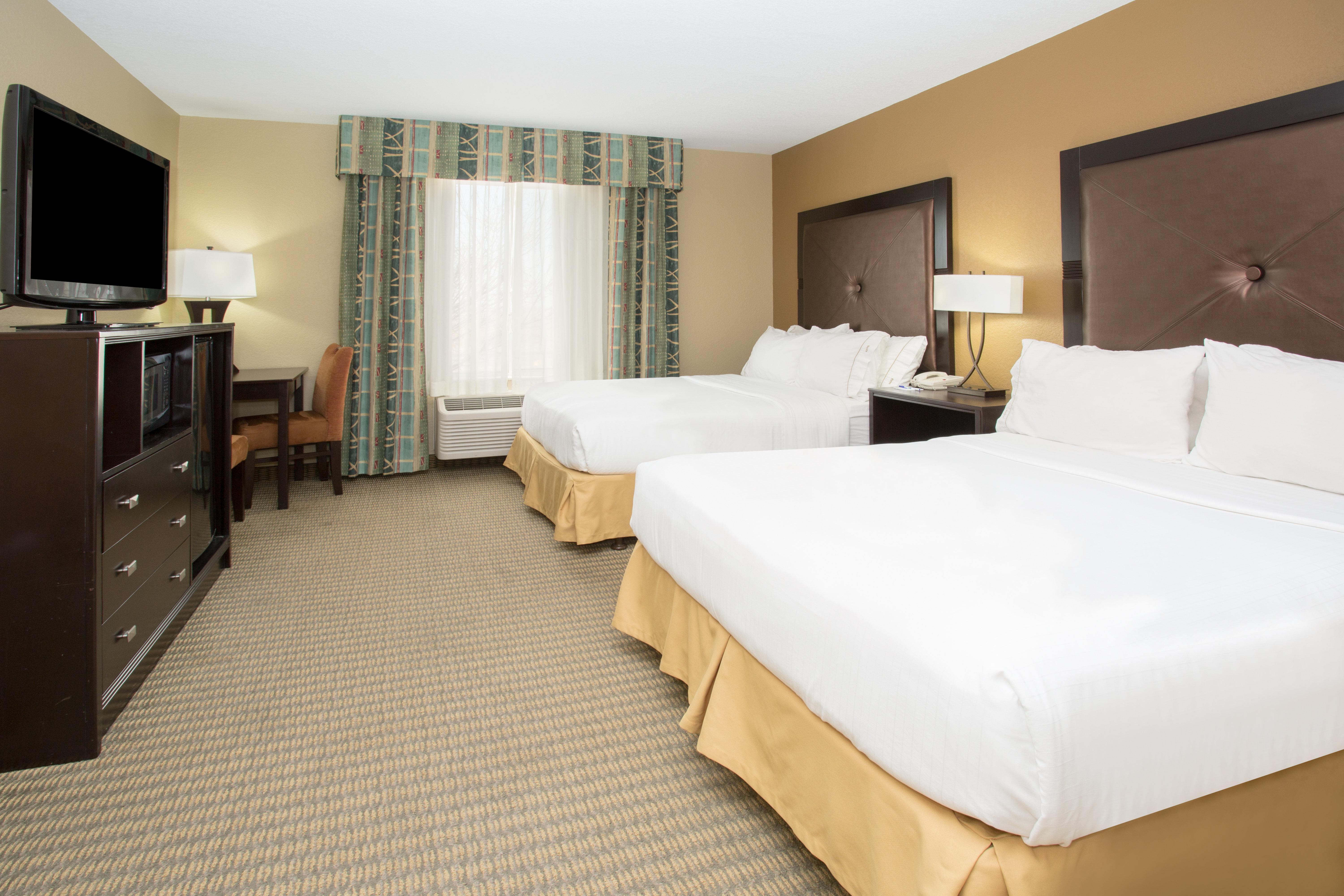 Holiday Inn Express Hotel & Suites Lexington By Ihg Exterior photo